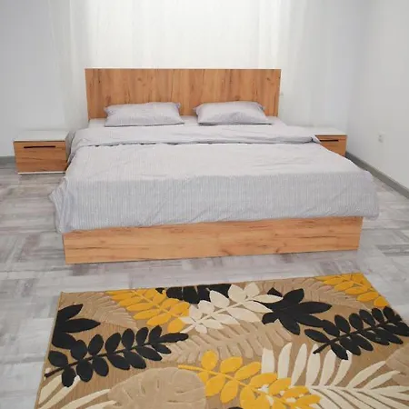Isac Flat - In The Heart Of Cluj
